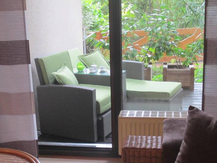 Ferienwohnung für 2 Personen, mit Terrasse und Garten sowie Pool und Ausblick in Kallstadt