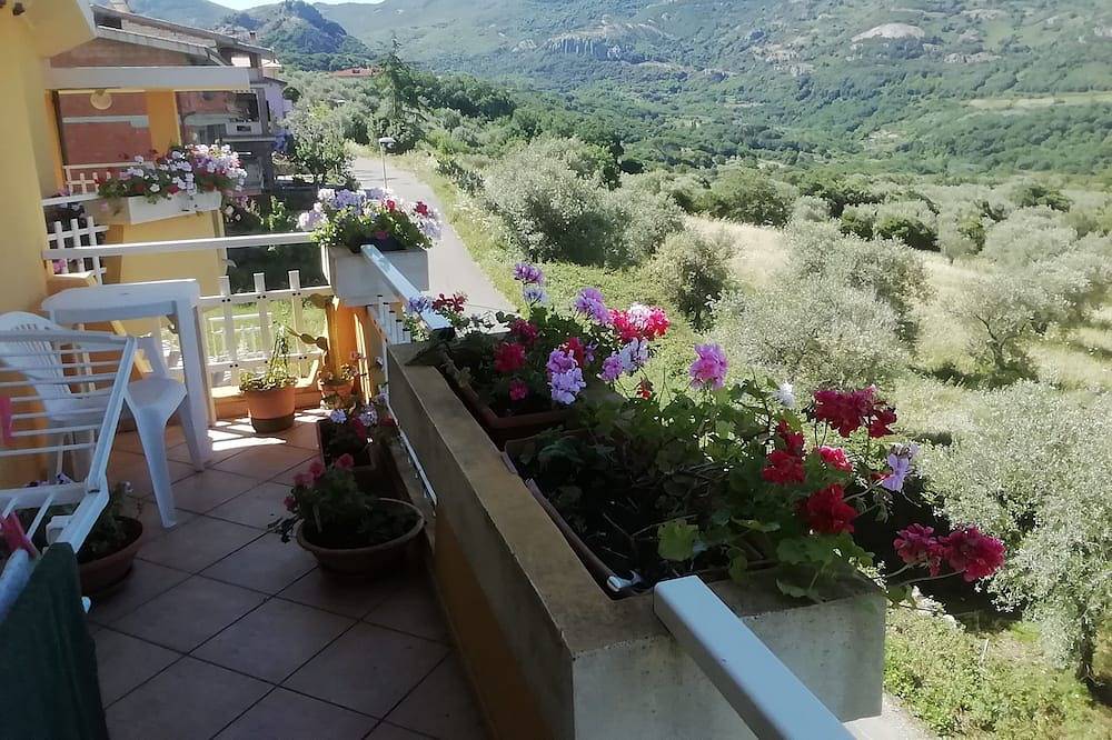 Ganze Wohnung, Panoramic Appartment in Cuglieri, Sardinien