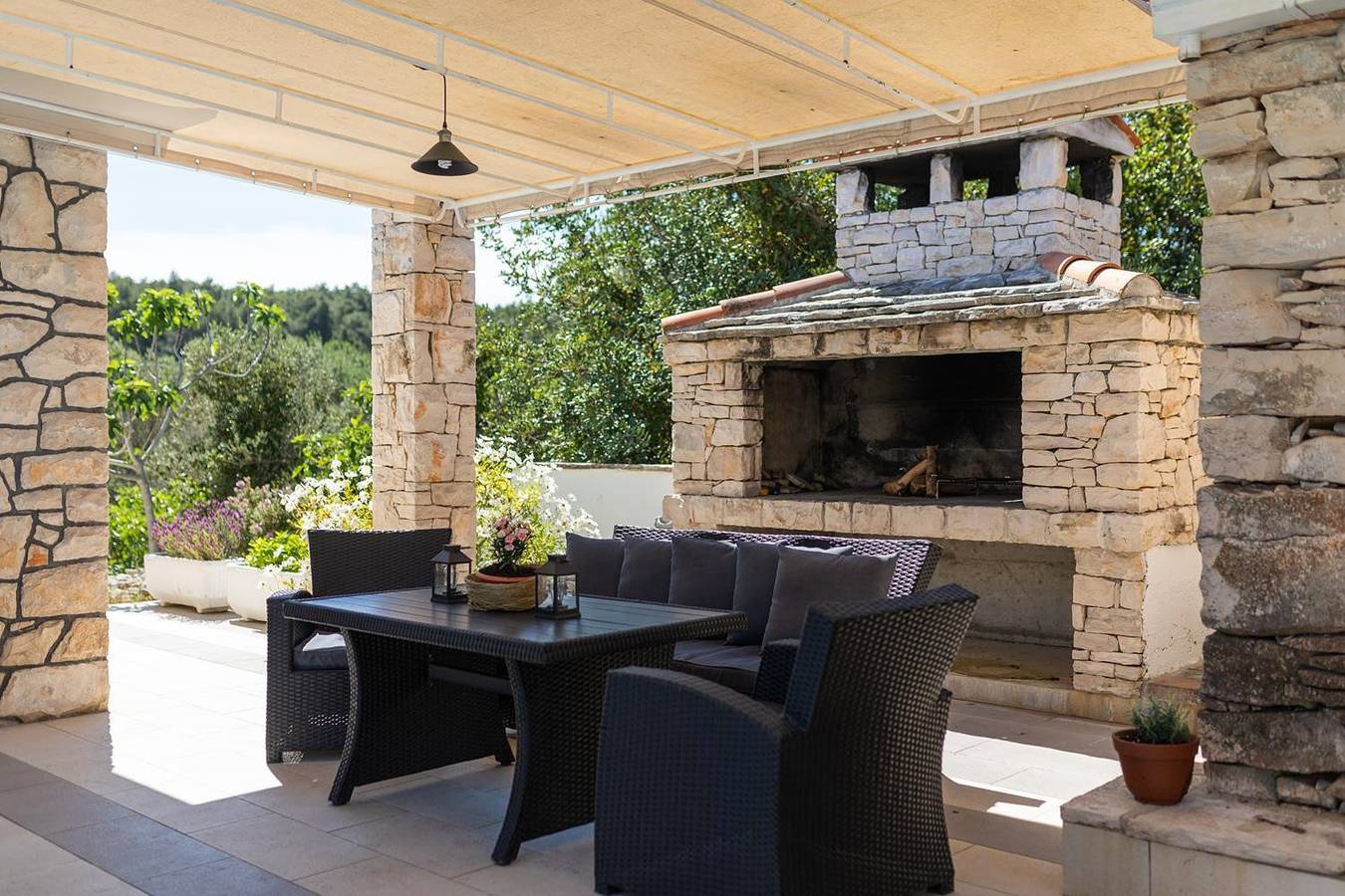 Mediterranes Steinhaus mit privatem Pool in Vela Luka, Korcula