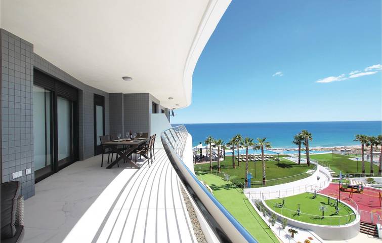 Entire holiday apartment, Sea View Apartment with Parking, Pool & Wifi in Los Arenales del Sol, Elche