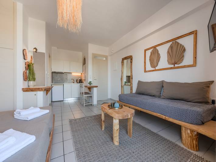 Apartment for 3 people, with terrace and pool in Rethymnon