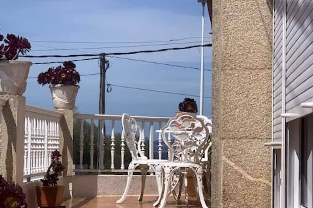 Entire apartment, Portomaior Beach Apartment in Bueu, Rías Baixas