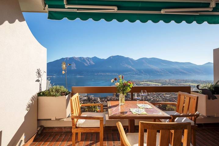 Ferienwohnung für 3 Personen, mit Garten und Seeblick sowie Sauna und Ausblick am Lago Maggiore (Schweiz) - 2