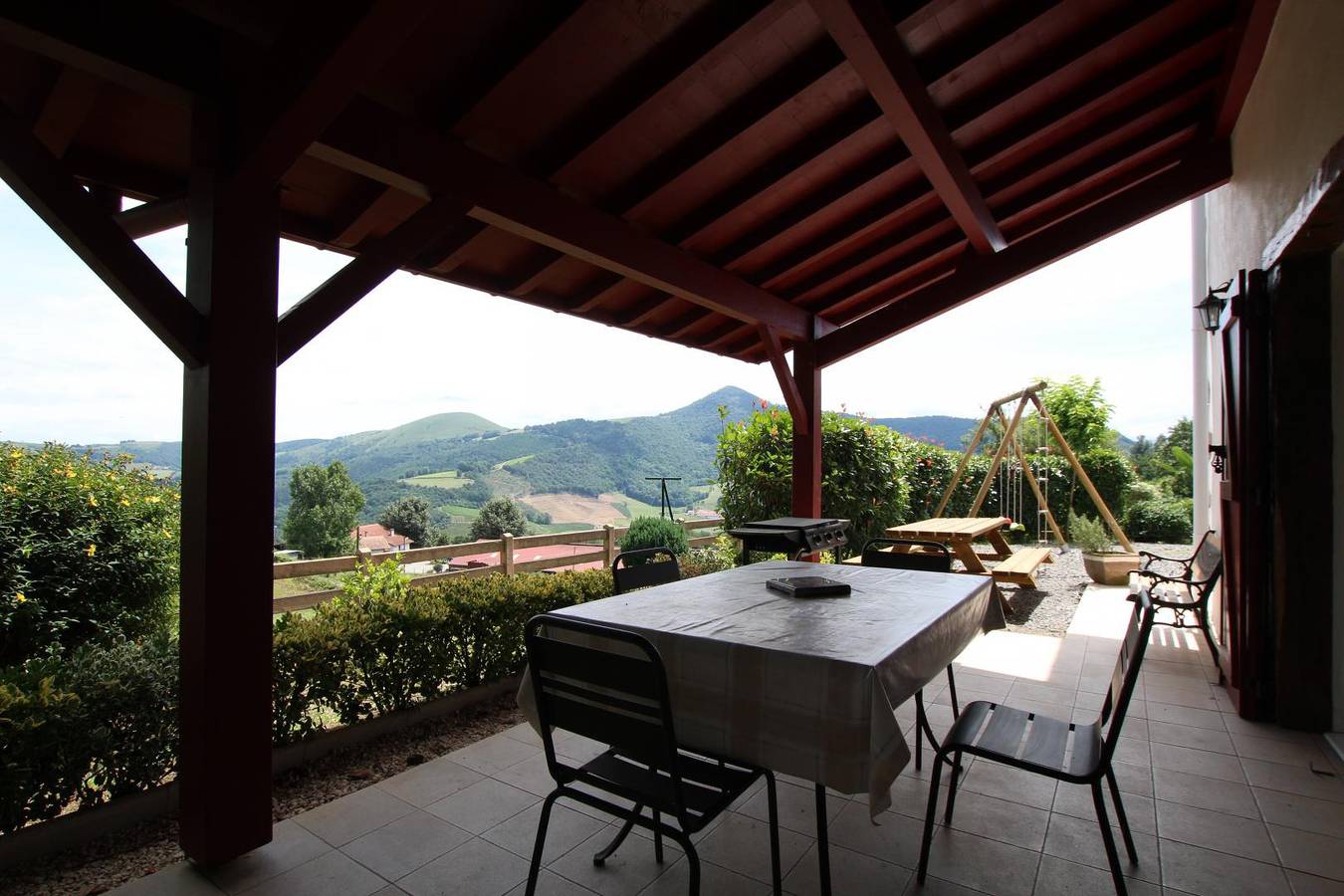 Etxe Ondoa in Ascarat, Région de Bayonne