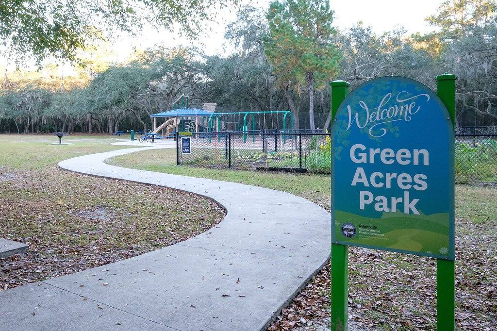 Private Luxury King Guest House - 4 min from Uf stadium in Gainesville, Alachua County