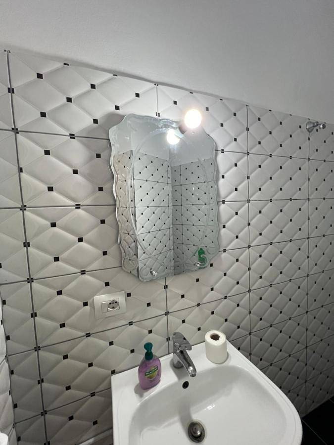 Maison d’hôte pour 3 personnes, avec terrasse et jardin à Saranda - 4