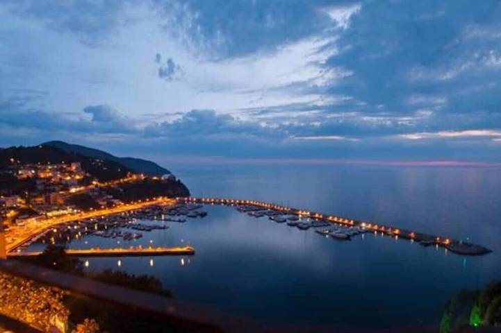 Ferienwohnung für 5 Personen, mit Balkon und Sauna in Agropoli