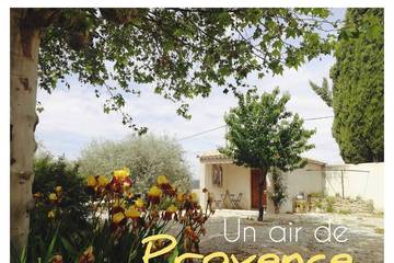 Agriturismo pour 7 personnes, avec terrasse ainsi que jardin et piscine à Sainte-Cécile-les-Vignes