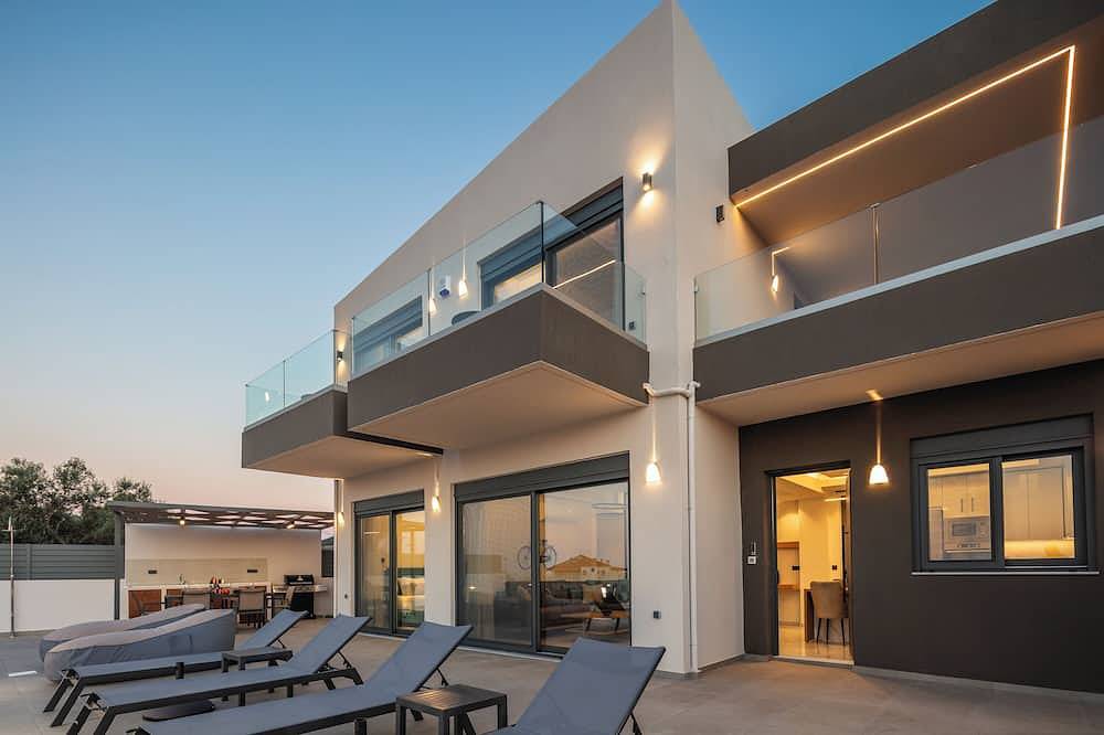 Horizon East Villa │Private Pool, Secluded Luxury Modern Villa in Chania und Umgebung