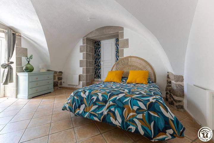 Location de vacances pour 2 personnes, avec terrasse à Aydat