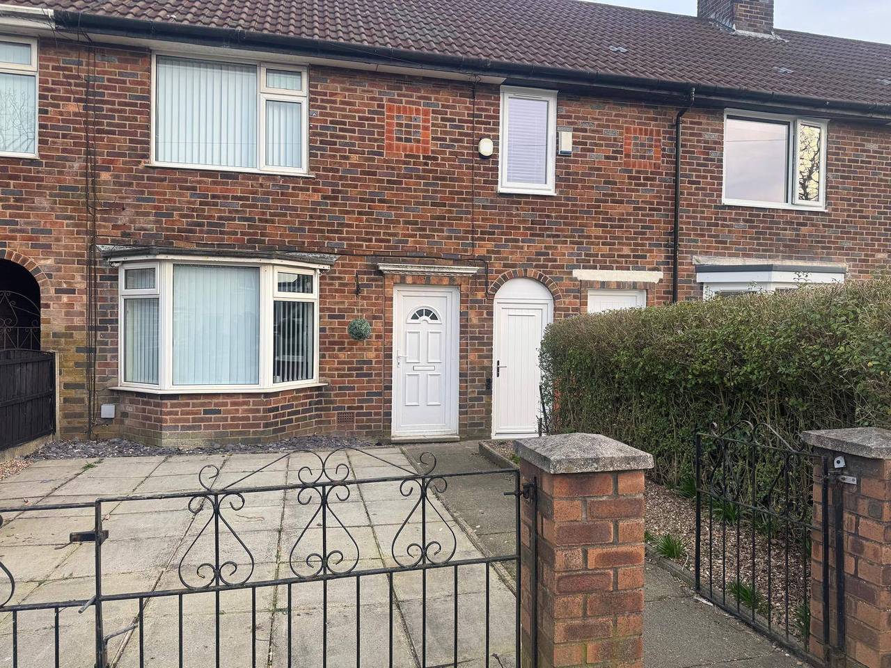 Knotty Ash - 3 Beds - Sleeps 6 - On-Site Parking in Liverpool, Merseyside