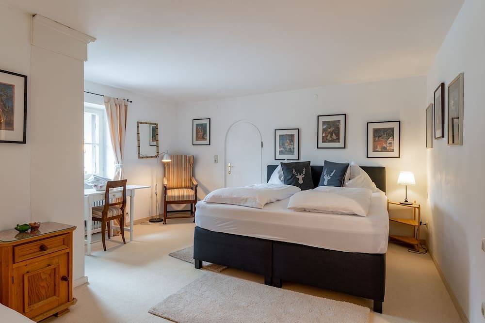 Ganze Wohnung, Herrschaftliche Ferienwohnung in Skiliftnähe in Kitzbühel, Hohe Salve