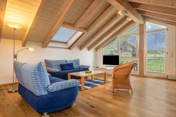 Vacation Rental for 4 Guests in Kressbronn am Bodensee, Lake Constance, Picture 2
