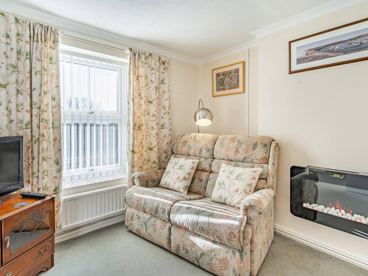 Rose Cottage in Burry Port, Carmarthenshire