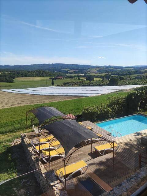 Gîte pour 4 personnes, avec jardin ainsi que piscine et vue à Lurs - 2
