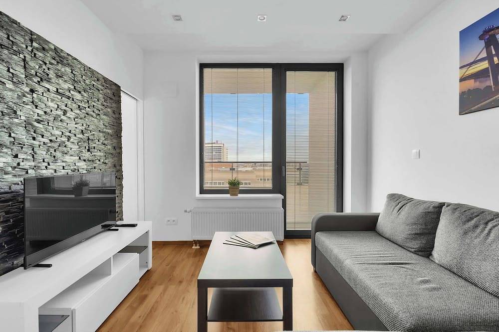 Entire apartment, City Bright Apartment with Parking & Balcony in Bratislava, Bratislava region