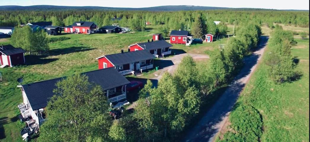 Location de vacances pour 4 personnes, avec vue sur le lac et vue ainsi que sauna et jardin à Kiruna - 3