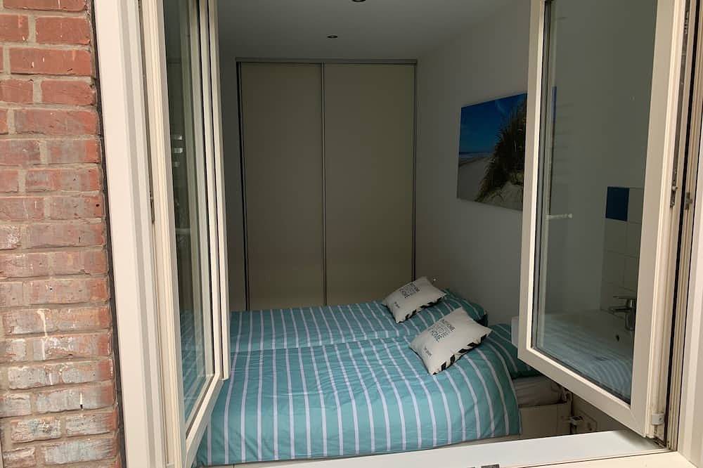 Geheel appartement, Appartement 500 mtr boulevard, winkels en strand in Scheveningen, Den Haag