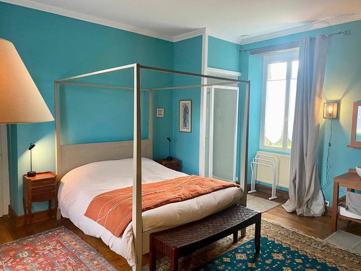 Chambre d’hôte pour 2 personnes, avec vue et jardin à Saint-Derrien