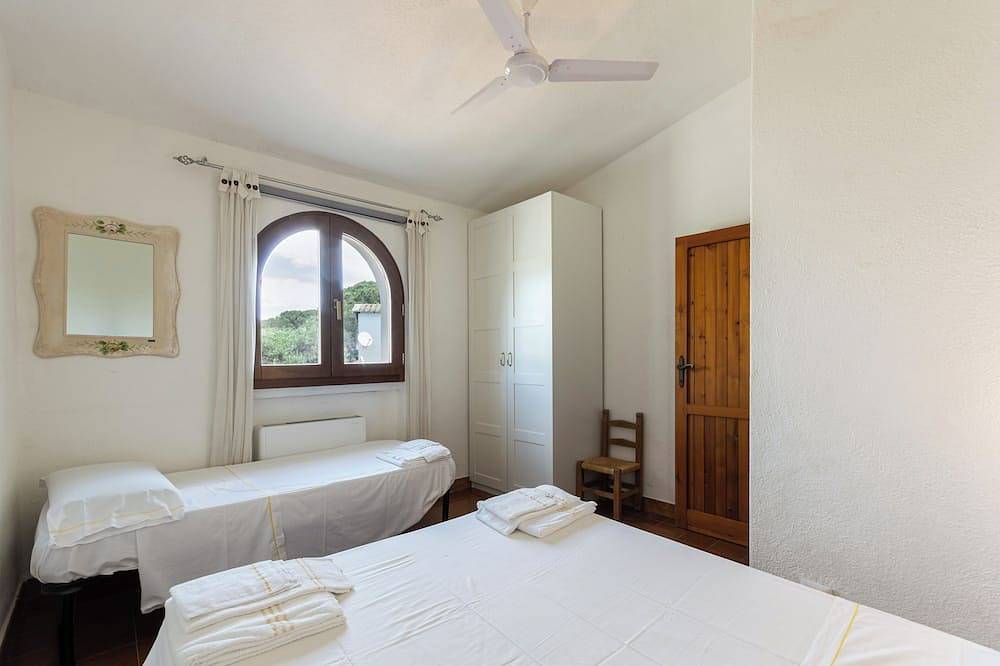 Fantastic villa in the Littoral for Villasimius in Capitana, Sardinien