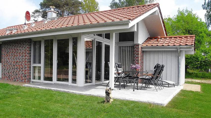 Ferienhaus für 4 Personen, mit Garten und Sauna, mit Haustier