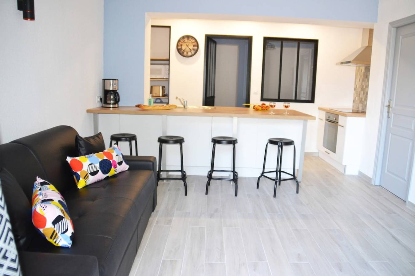 Appartement entier, Lovely ac apartment for 2 pool and garden in Le Rouret, Région de Cannes