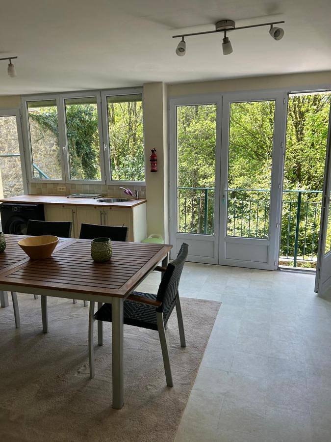 Location de vacances pour 6 personnes, avec vue et jardin, animaux acceptés dans Forêt d'Huelgoat - 2