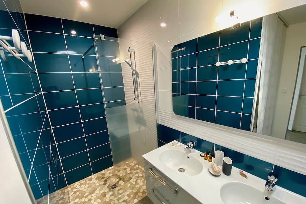 Direkt am Strand und komfortabel, Wifi, Tv, ruhige Lage in Hourtin Plage, Hourtin