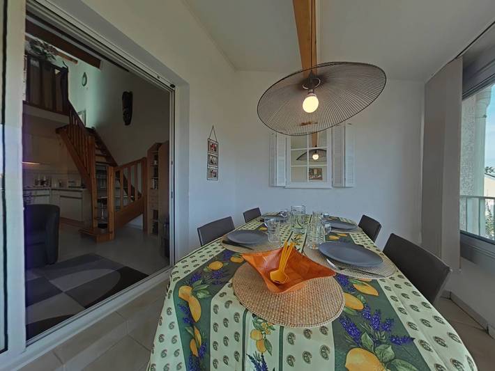 Gîte pour 4 personnes, avec balcon et piscine dans Plage Miramar - 4