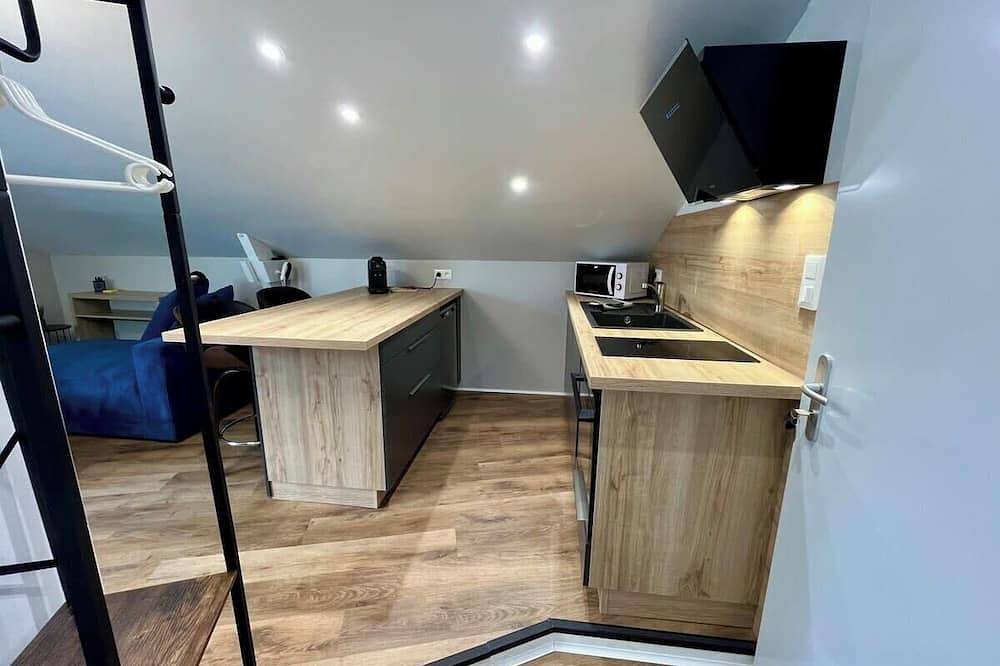Appartement entier, Casa Lou Marine - T1 - Hyper Centre in Brive-la-Gaillarde, Région de Brive-la-Gaillarde
