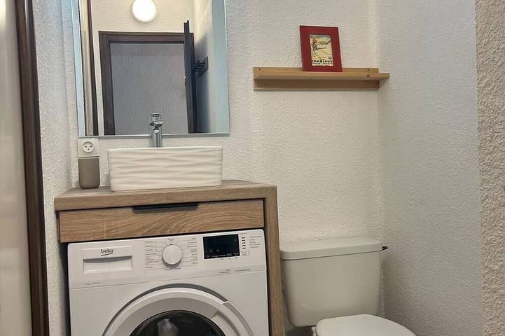 Gîte pour 4 personnes, avec Balcon dans Office De Tourisme De Notre Dame De Bellecombe - 2
