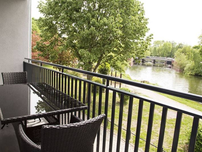 Acogedor apartamento de 1 dormitorio con balcón cerca de la playa y del río in Lübben, Dahme - Spreewald region