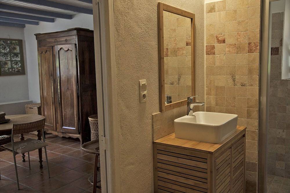 Nice little house with park and large pool - Fontvieille center 1km - Provence in Tarascon, Arles region
