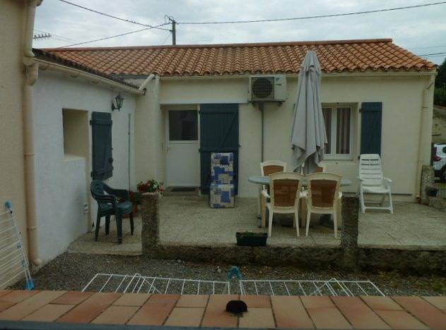 Gîte pour 8 personnes, avec terrasse et jardin, animaux acceptés à Tancon - 2