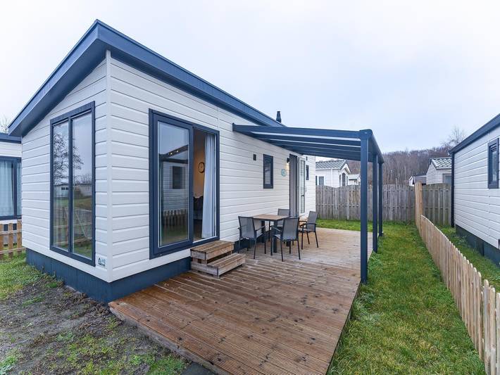 Chalet voor 4 personen, met terras en tuin, kindvriendelijk in Burgh-Haamstede