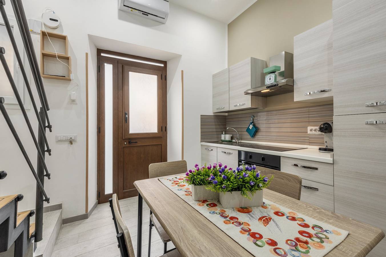 Casa Vacanze 'Lucid'amare Relaxation' con Terrazza Privata, Wi-Fi e Aria Condizionata in Isola delle Femmine, Provincia di Palermo