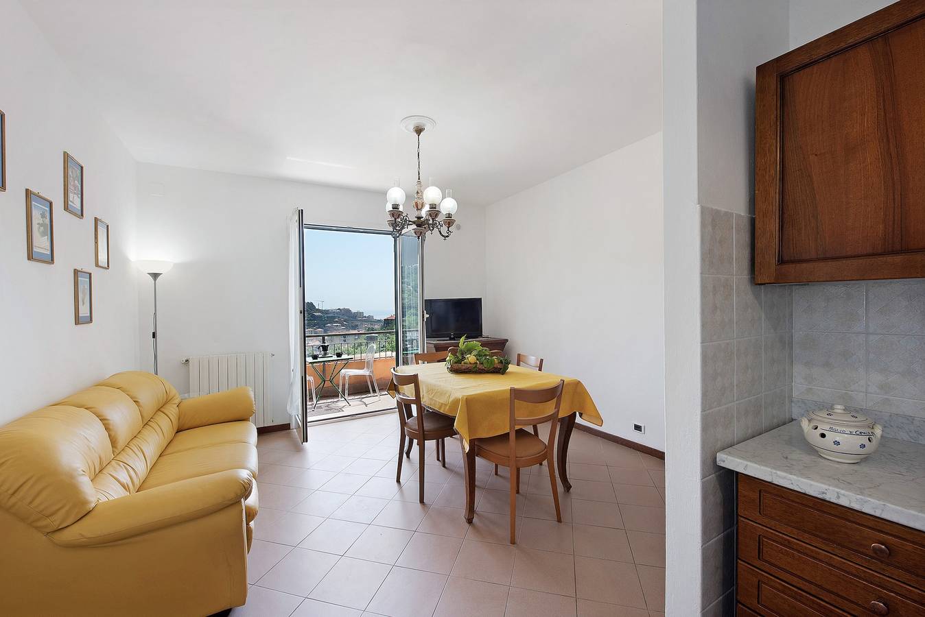 Casa vacanze "Bagetti" con vista mare, 2 terrazze private e Wi-Fi in Varazze (Città), Varazze