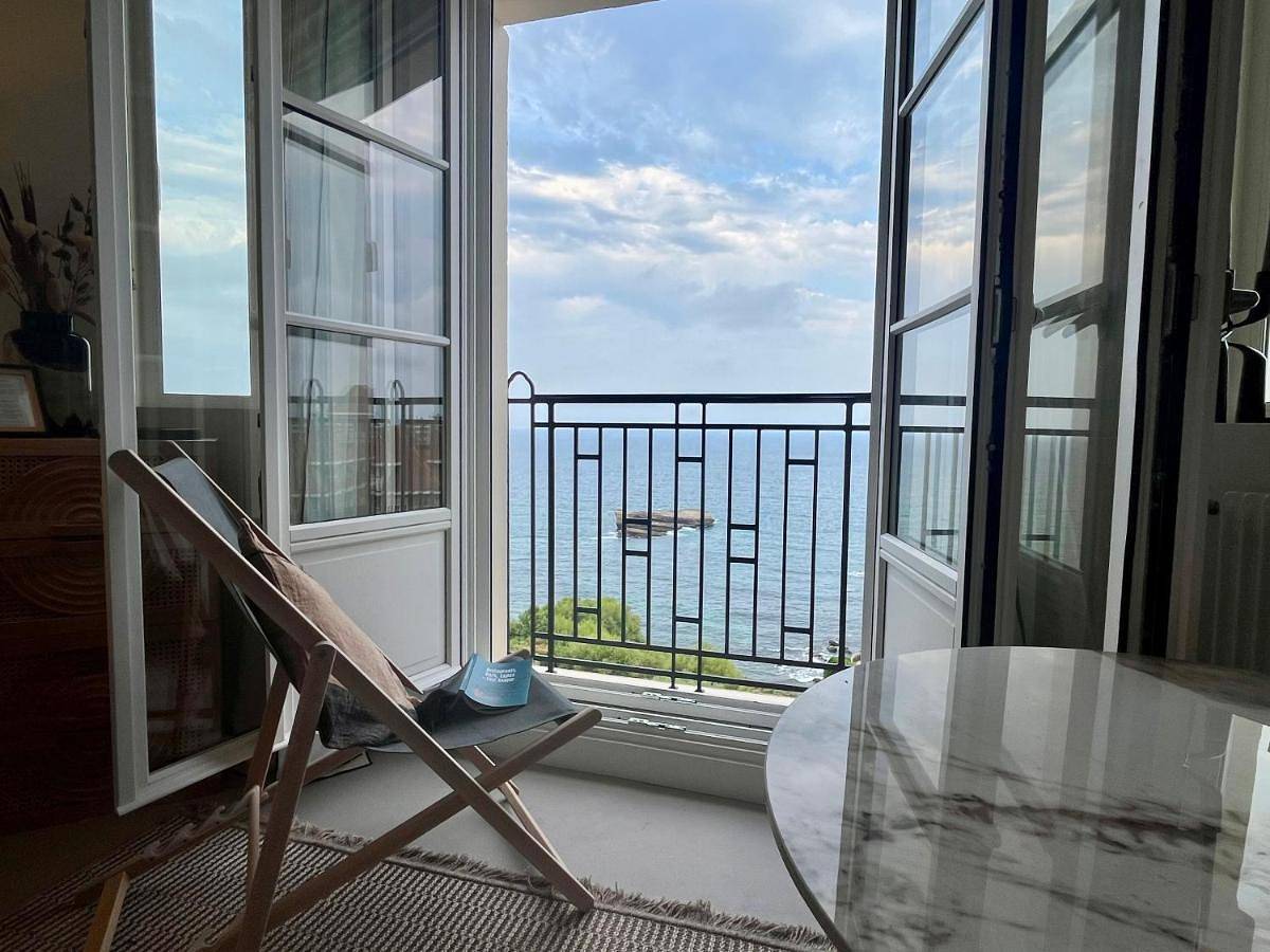 Appartement entier, Studio Résidence Régina et golf vue mer in Le Phare (Biarritz), Biarritz