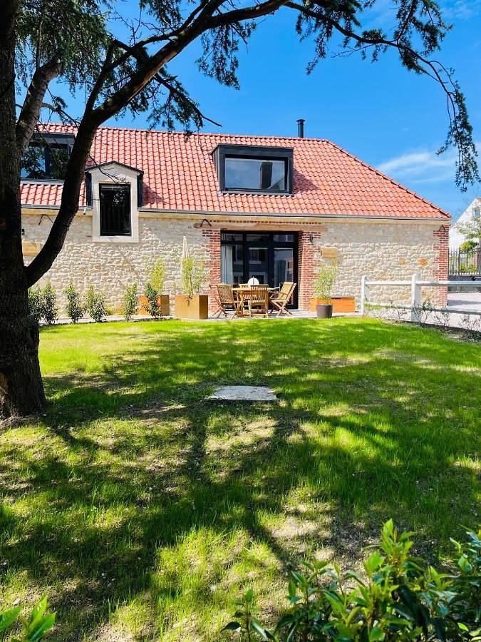 Location de vacances pour 3 personnes, avec Terrasse et Jardin ainsi que Sauna et Vue à Audembert