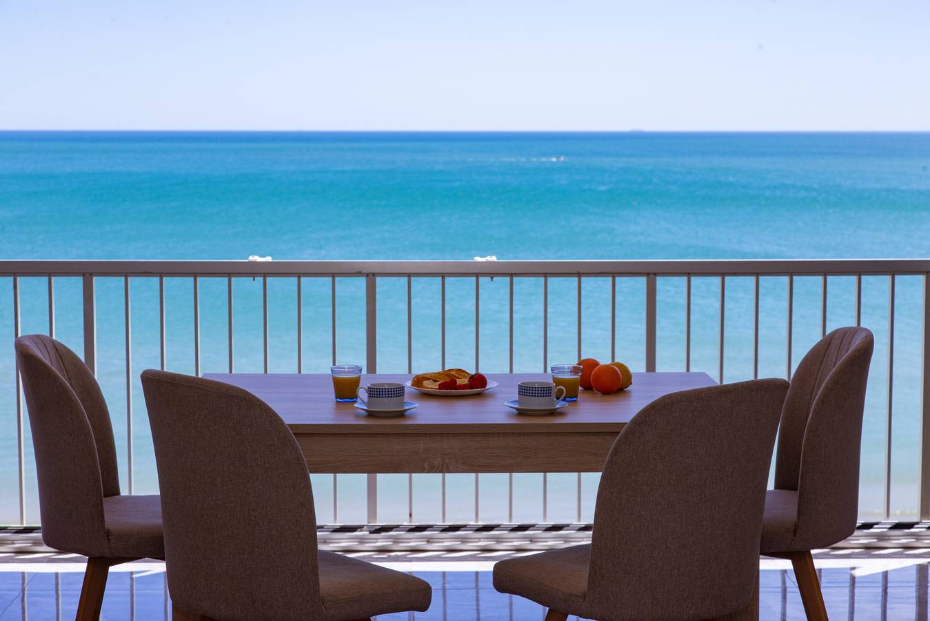 Apartamento entero, Apartamento de vacaciones para 4 personas con balcón in Cullera, Costa de Valencia