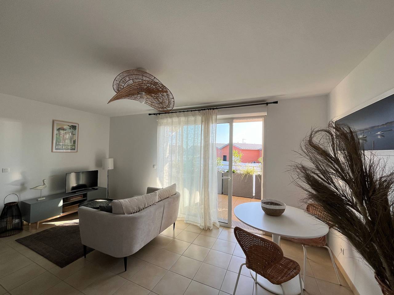 Ganze Wohnung, Helles T2 im Stadtzentrum mit Balkon und sicherem Parkplatz in La Teste-de-Buch, Arcachon und Umgebung