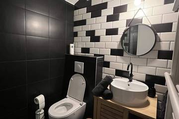 Appartement De Vacances pour 4 Personnes dans La Ville-du-Bois, Essonne, Photo 4