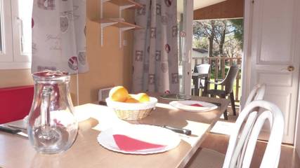 Camping pour 4 Personnes dans La Bergerie, Hyeres, Photo 4