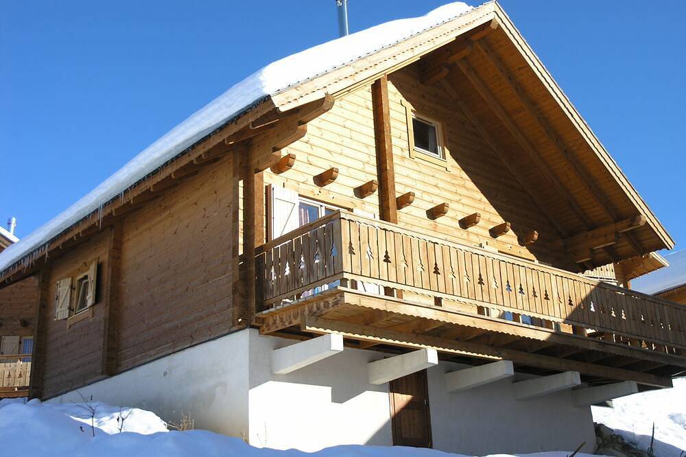 Hermoso chalet - 10-12 personas - Piscina climatizada en la residencia in La Joue du Loup, Dévoluy (comuna)