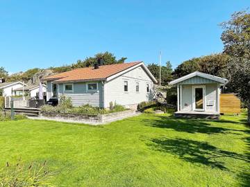 Ferienhaus für 7 Personen, mit Garten und Balkon in Tjörn
