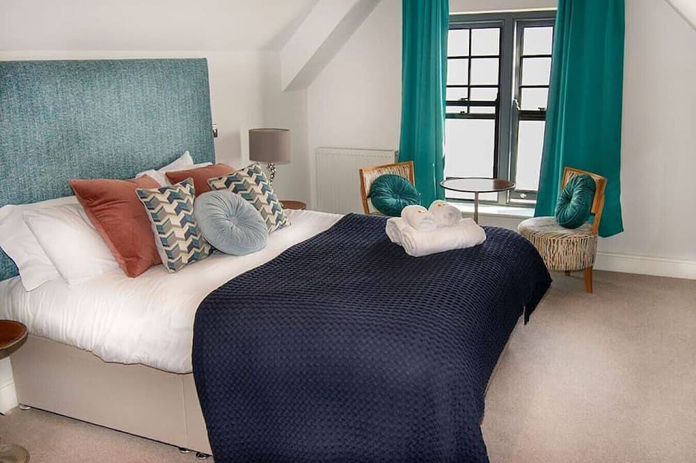 Unwind in Lush Surroundings -Seaview Double Room in Penarth, Cardiff