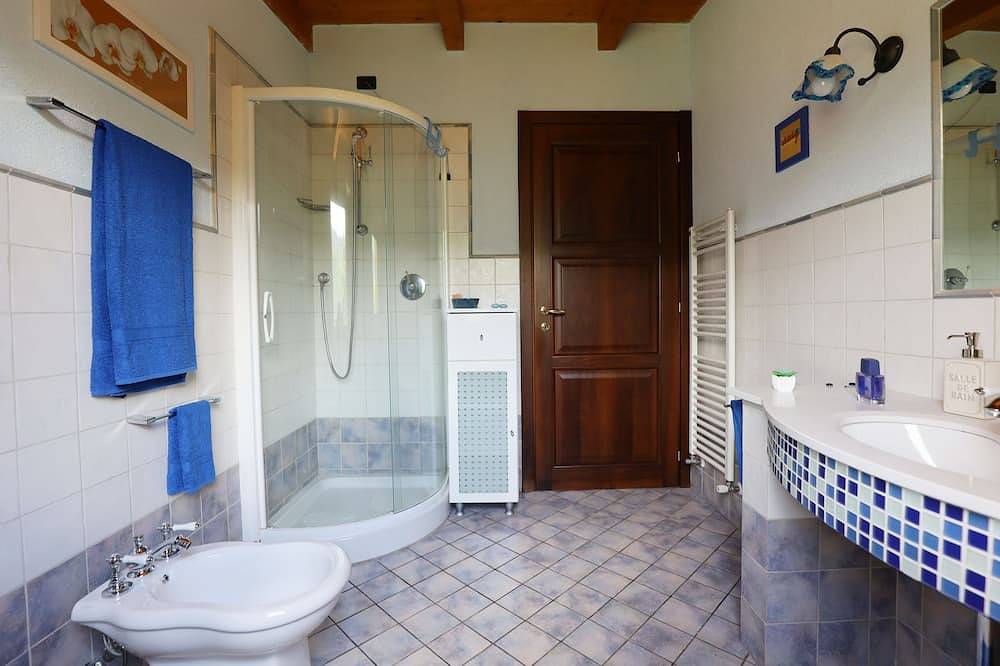 Cottage with garden and heated pool in Rialto, Ligurian Alps