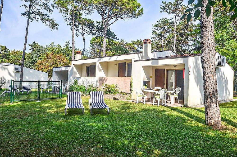 2 bedroom beautiful home in Bibione in Bibione, Venice Provinsen