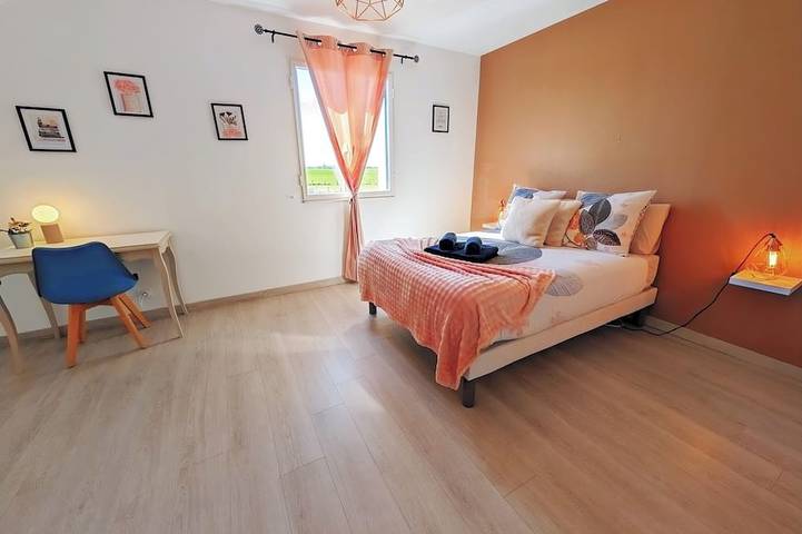 Location de vacances pour 18 personnes, avec jardin dans Moulins en Bessin - 2