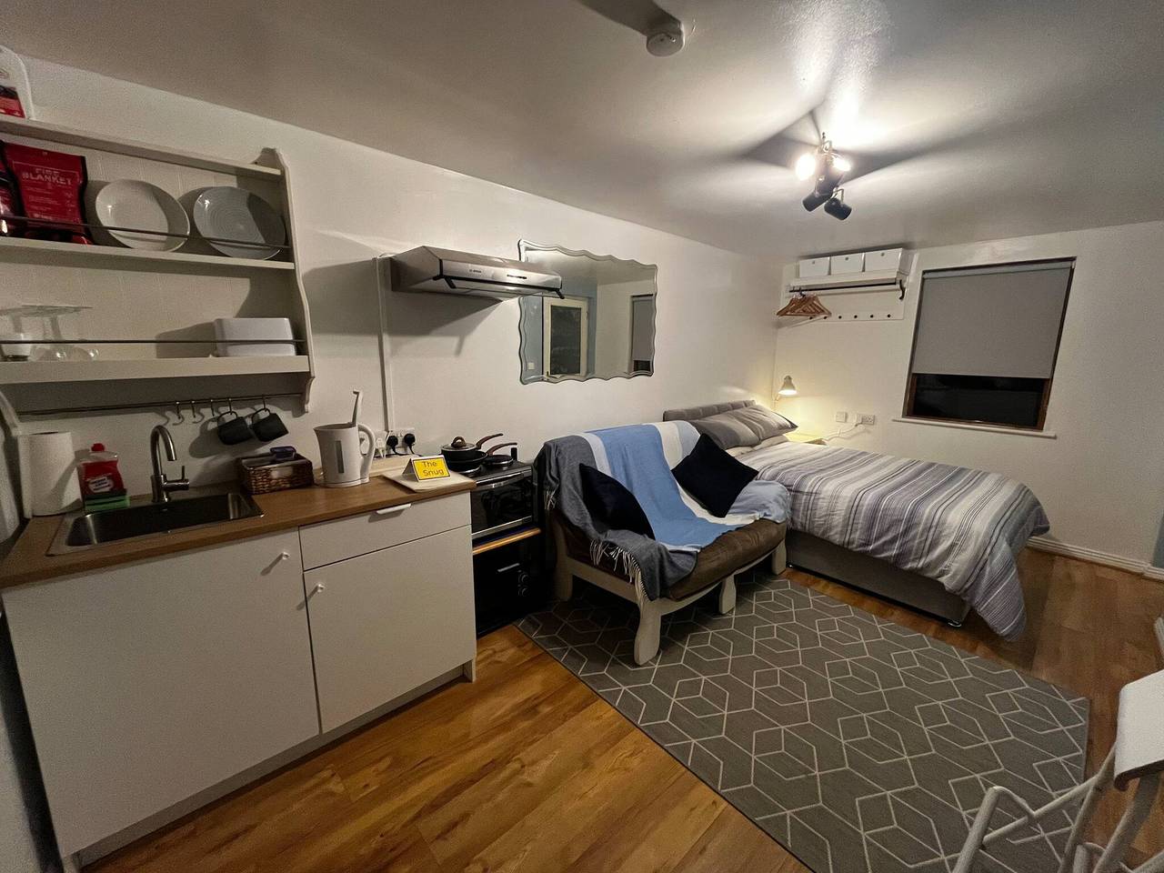 Ganzes Studio, Kleines Studio mit 1 Doppelbett und eigenem Bad in Nenagh, Lough Derg